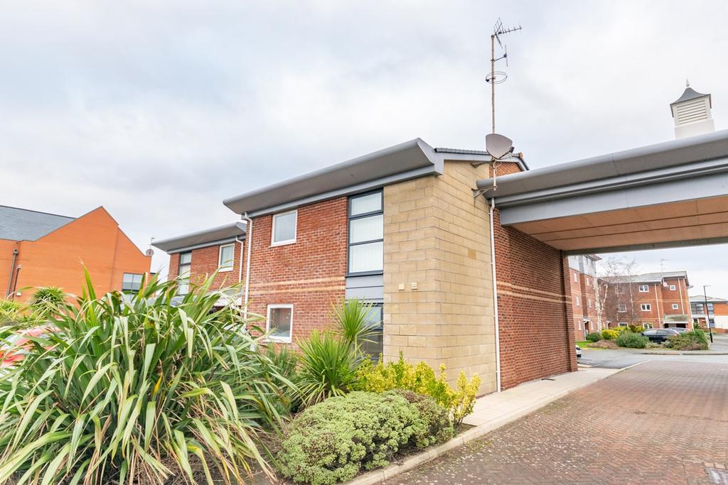 Bailey Avenue, Lytham St Annes, FY8 2 bed apartment for sale £149,950