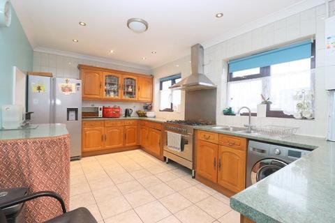 32 Grantham Road, Luton, LU4 8JX