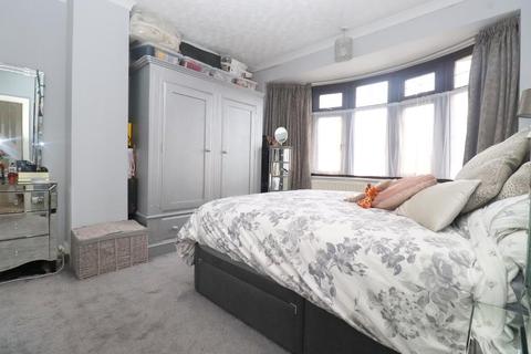32 Grantham Road, Luton, LU4 8JX
