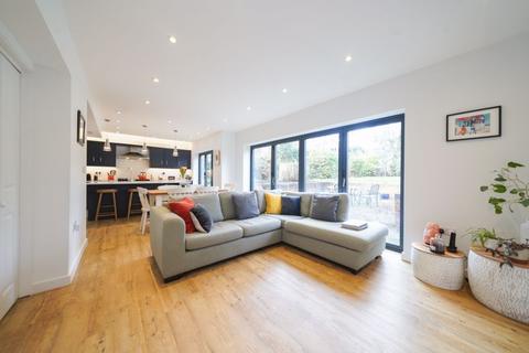50 Grosvenor Close, Sutton Coldfield, B75 6RP
