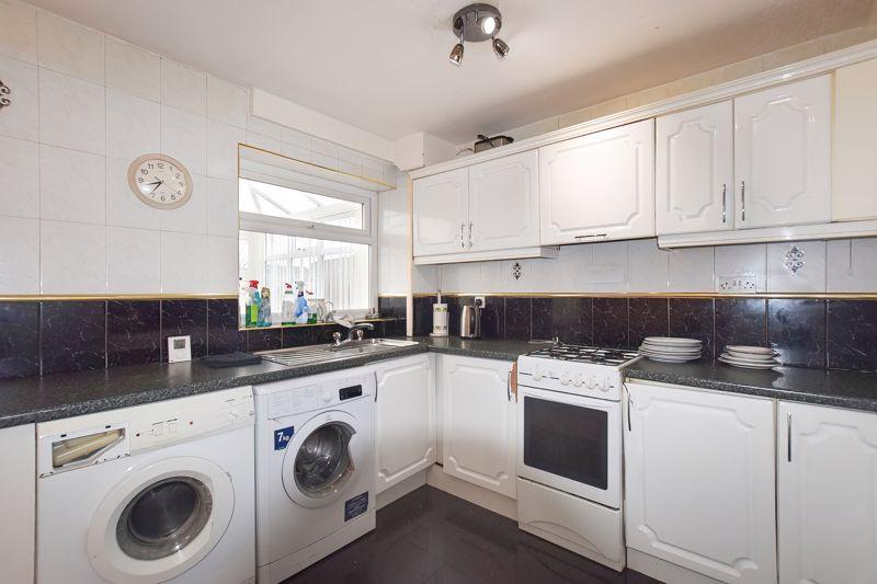 Porthleven Road, Runcorn 3 bed semidetached house £150,000