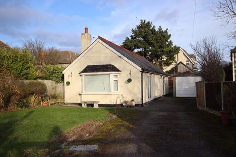 2 bedroom detached bungalow for sale - Bryn Maelgwyn Lane, Llandudno