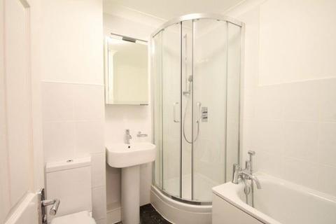 1 bedroom apartment to rent - Glamis Place, London