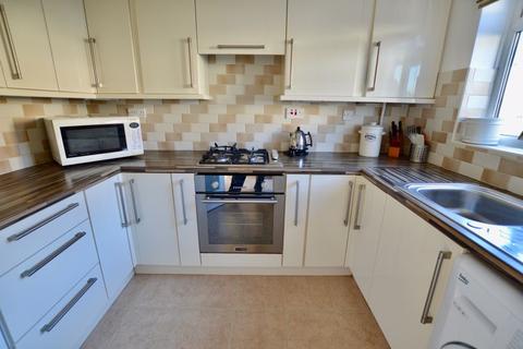 15 Dixons Road, Market Deeping, Peterborough, PE6 8AG