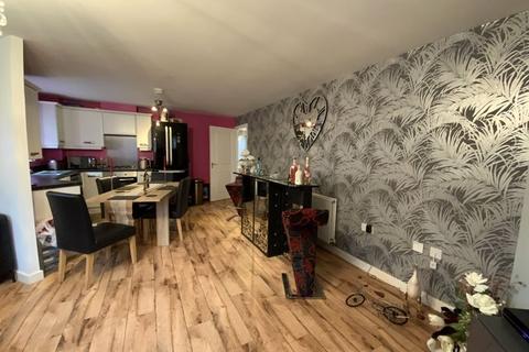31 Ashby Gardens, Hyde, SK14 3EY