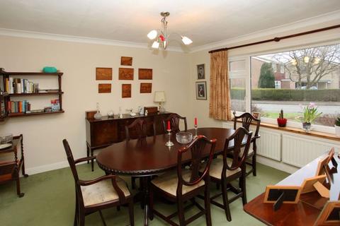 3 bedroom semi-detached house for sale - 58 The Greenway, Pattingham. WV6 7DQ
