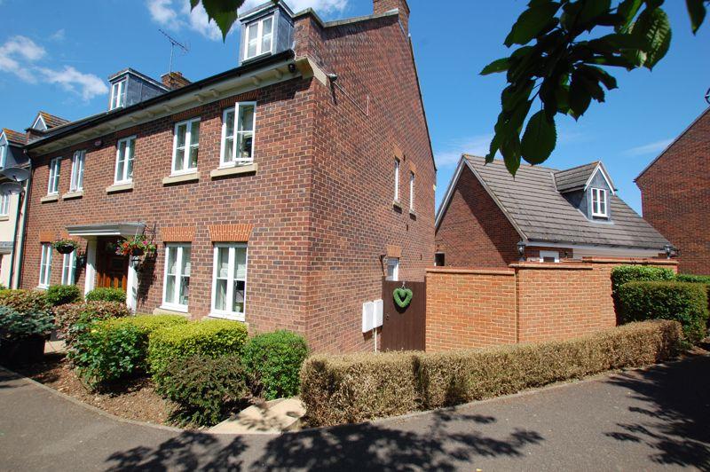 Orsett Village 5 bed detached house for sale £795,000