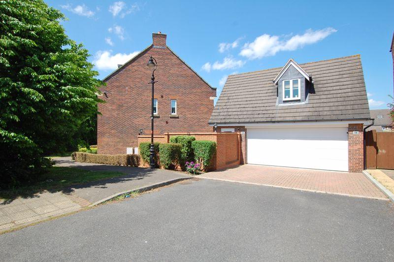 Orsett Village 5 bed detached house for sale £795,000