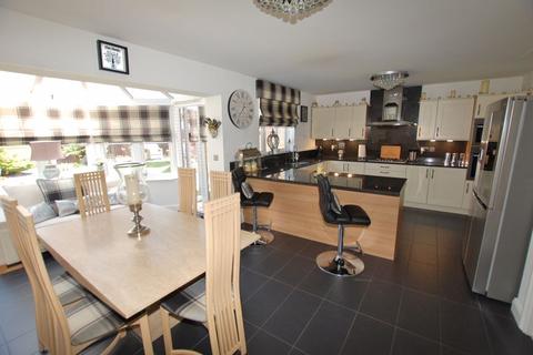 10 Cassell Close, Orsett, Grays, RM16 3HQ