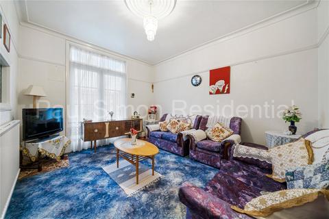 39 Sandringham Road, London, N22 6RB