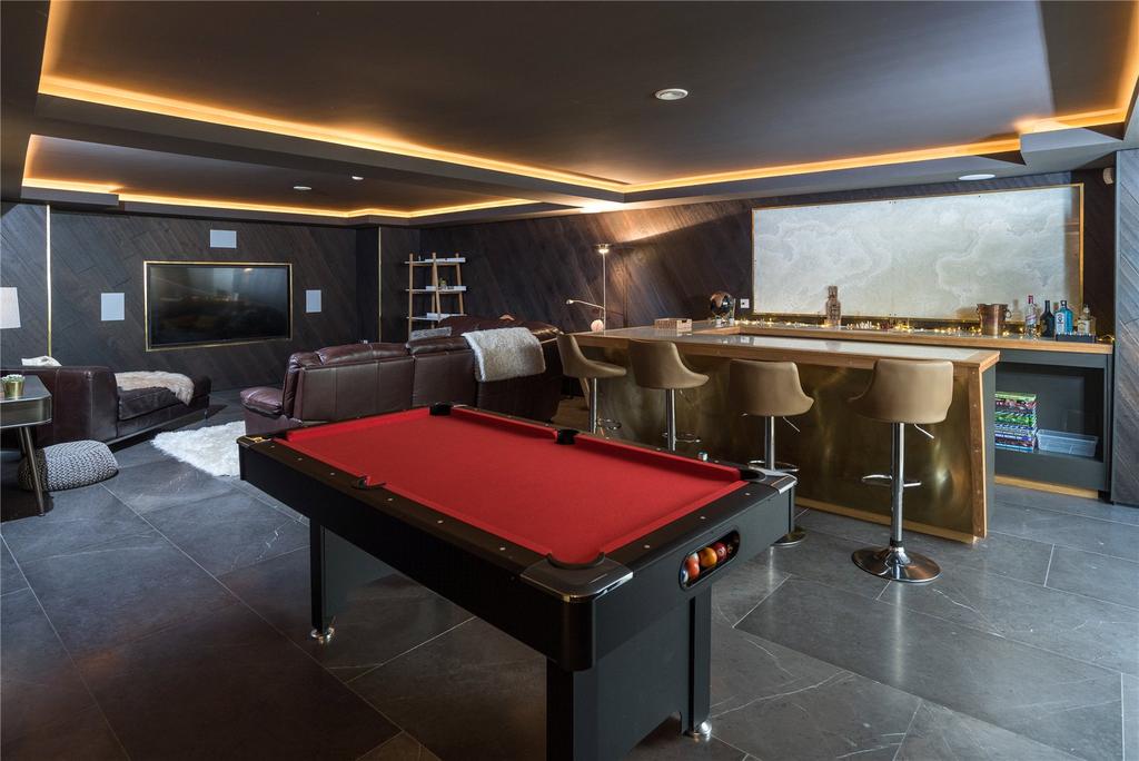 Cinema/Games Room