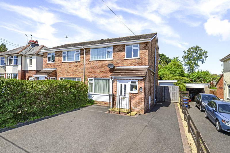 Springdale Road, Broadstone, BH18 3 bed semidetached house £430,000