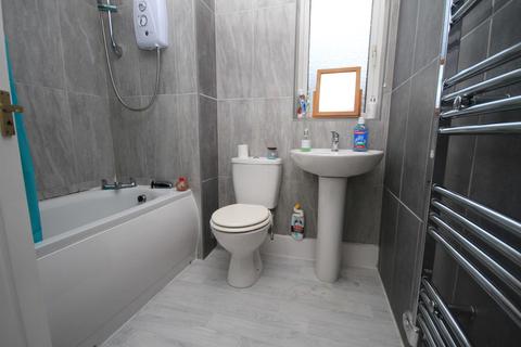 10 Emmeline Close, Bradford, BD10 9RF