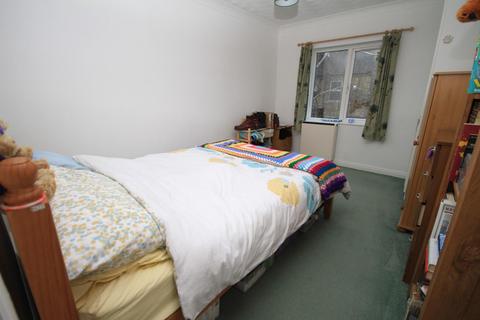 10 Emmeline Close, Bradford, BD10 9RF