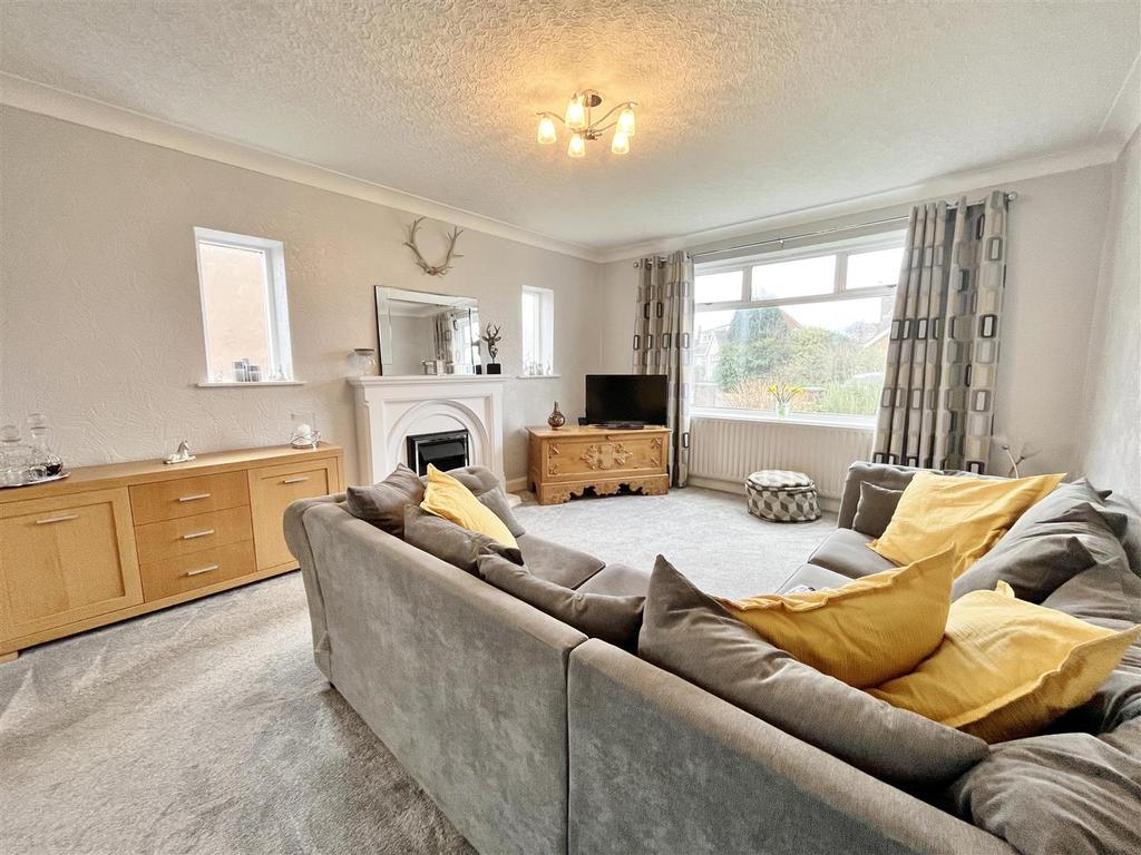 Edwinstowe Road, Lytham St Annes 4 bed detached bungalow £399,950
