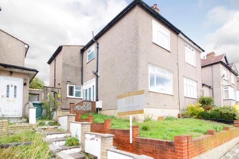 68 Kynaston Road, Bromley, BR1 5AW