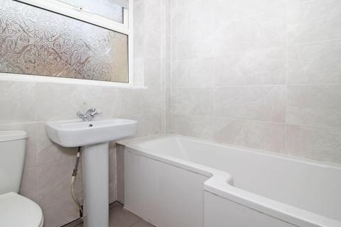 68 Kynaston Road, Bromley, BR1 5AW