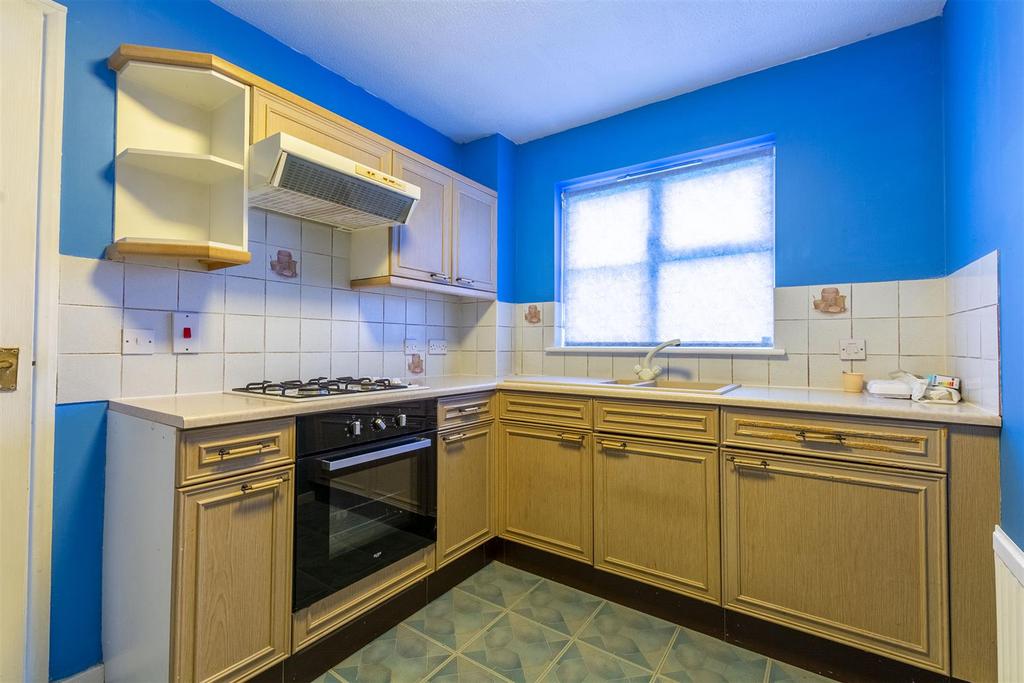 Kitchen (2)-HDR copy.jpg
