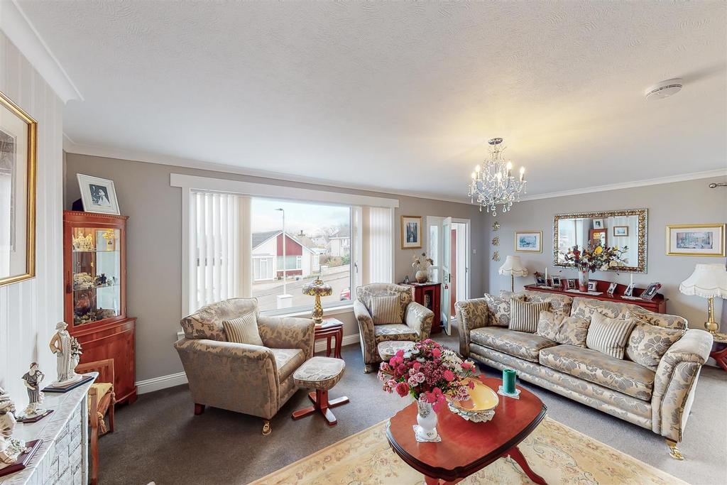 Muirfield, Perth 3 bed detached bungalow £258,500