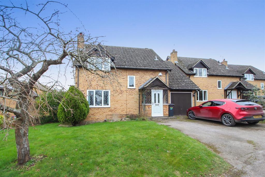 Beech Road, Purley On Thames, Reading 4 bed detached house £575,000