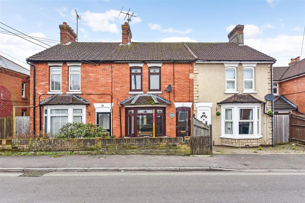 Old Winton Road, Andover 3 bed terraced house £265,000