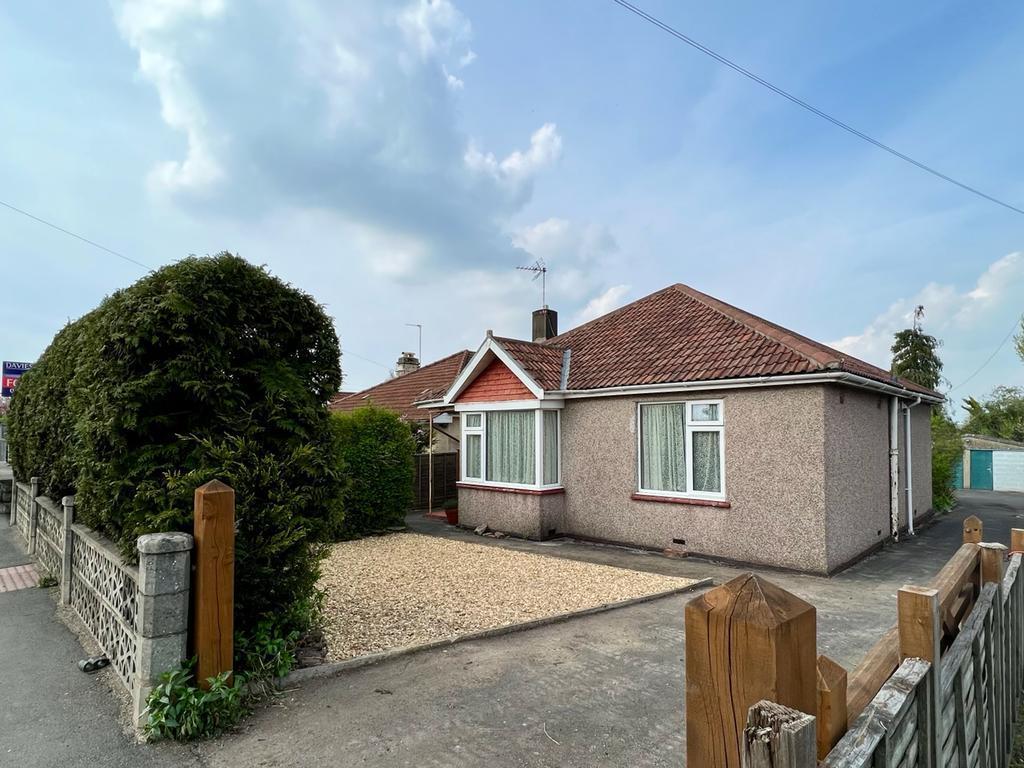 Bath Road, Saltford, Bristol 3 bed detached bungalow £425,000