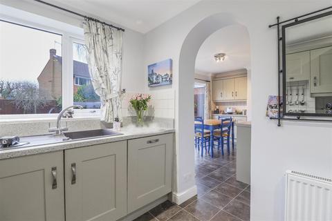 6 Ivybridge, Broxbourne, EN10 7LH