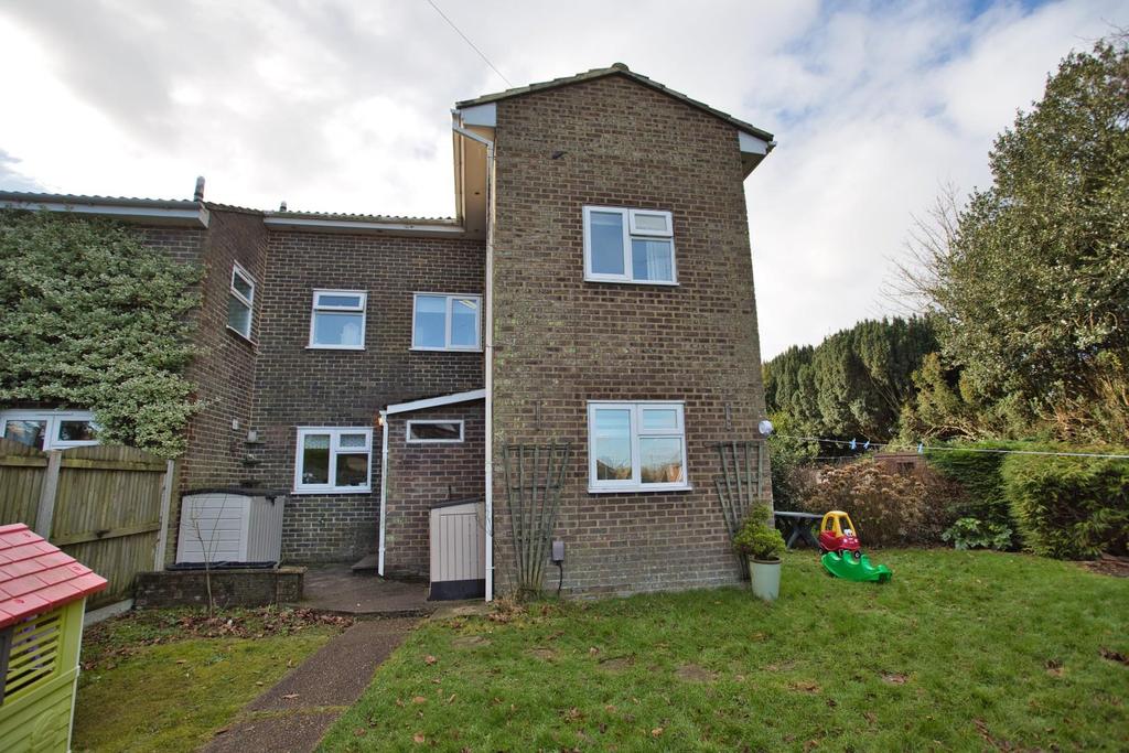Guilford Avenue, Whitfield, Dover 3 bed terraced house £275,000