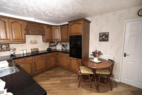 12 Broadway, Horwich, Bolton, BL6 6BY