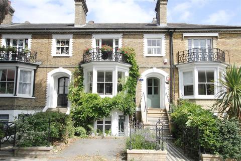 47 Cambridge Road, Southend-on-sea, SS1 1ET