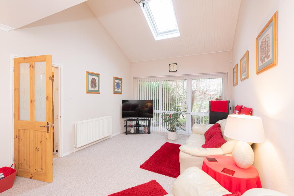Green Lane, Lower Kingswood, Tadworth 4 bed detached house £1,000,000