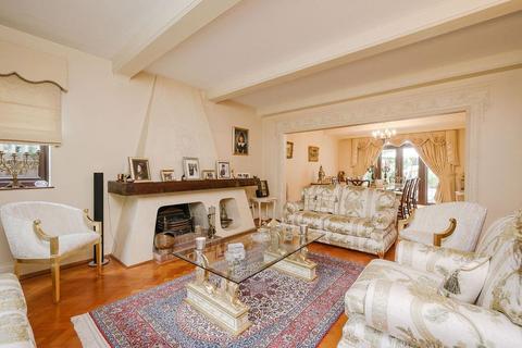 22 Barham Road, London, SW20 0ET
