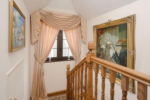 22 Barham Road, London, SW20 0ET