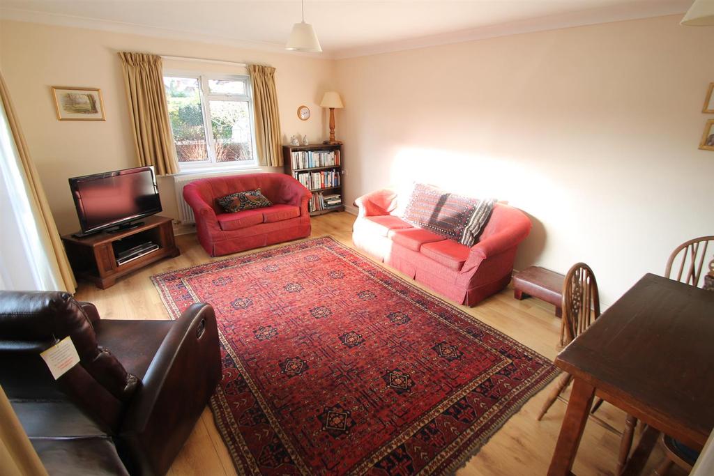 Livesey Avenue, Ludlow 2 bed detached bungalow £250,000