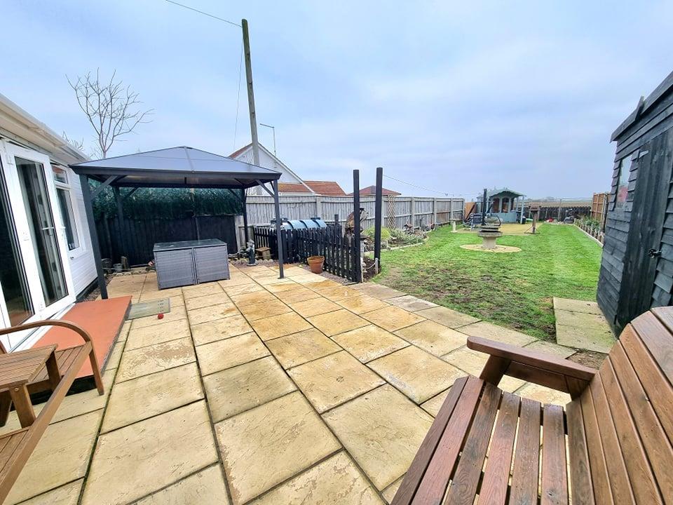 Broadgate, Weston Hills, Spalding 3 bed detached bungalow £299,995