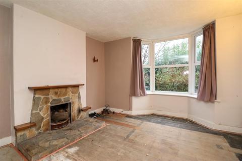 22 Barttelot Road, Horsham, RH12 1DQ