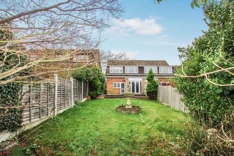 21 Vine Way, Brentwood, CM14 4UT