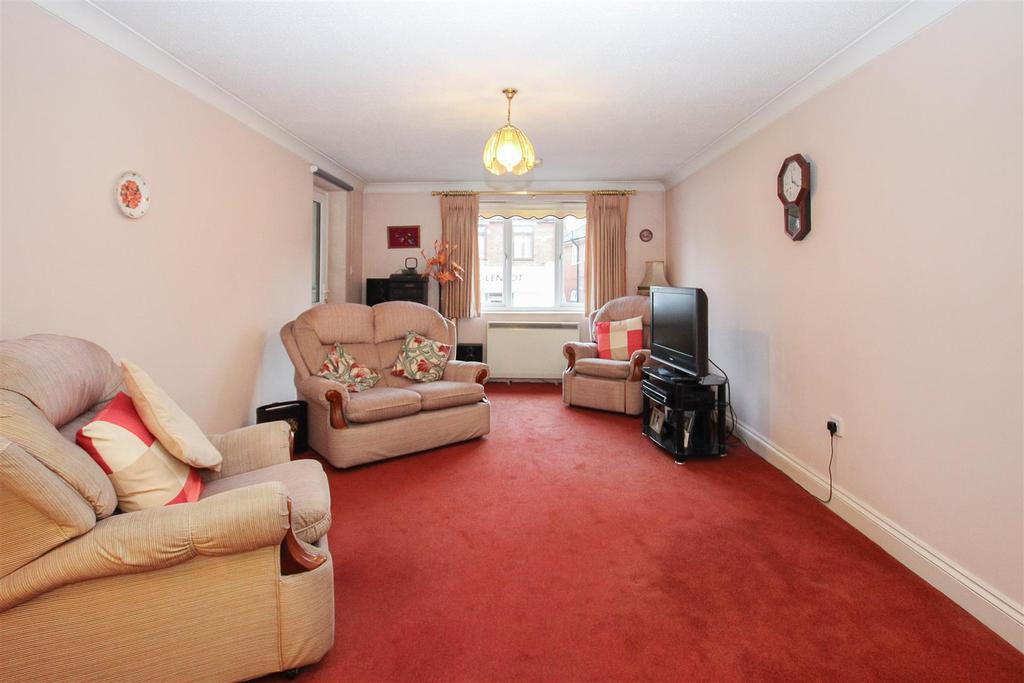 lorne-road-warley-brentwood-2-bed-retirement-property-160-000