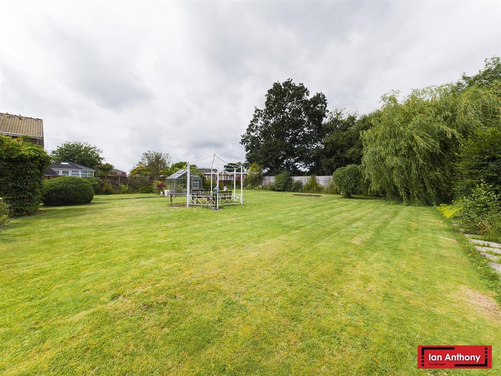 Rear garden