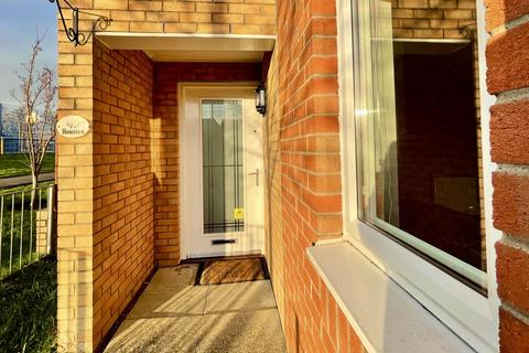 45 Dermontside Close, Glasgow, G53 7ZT