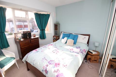 14 Pembury Avenue, Worcester Park, KT4 8BT