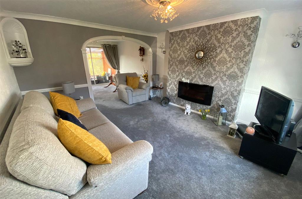 Woodbury Road, Halesowen, West... 3 bed link detached house £290,000