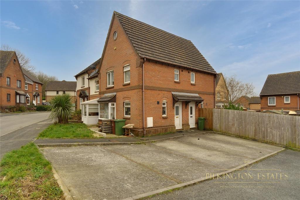 Walnut Gardens Plympton Plymouth PL7 2 Bed Semi detached House 160 000