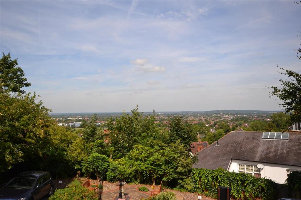Chiltern House, Harrow on the Hill 2 bed apartment to rent £2,400 pcm