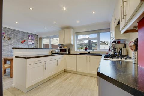 1 Copford Close, Billericay, CM11 2DX