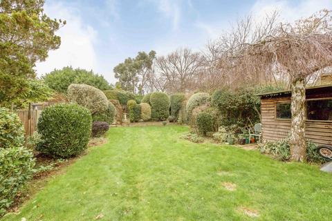 8 Lynton Road, New Malden, KT3 5EE
