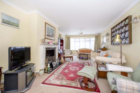 8 Lynton Road, New Malden, KT3 5EE