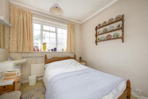 8 Lynton Road, New Malden, KT3 5EE