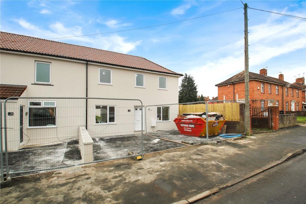 Leinster Avenue, Knowle, BS4 4 bed end of terrace house £350,000