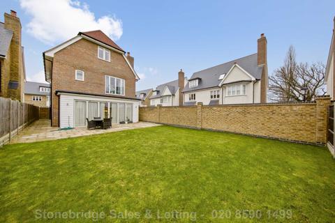 5 bedroom terraced house for sale - Chigwell Grange, High Road, Chigwell